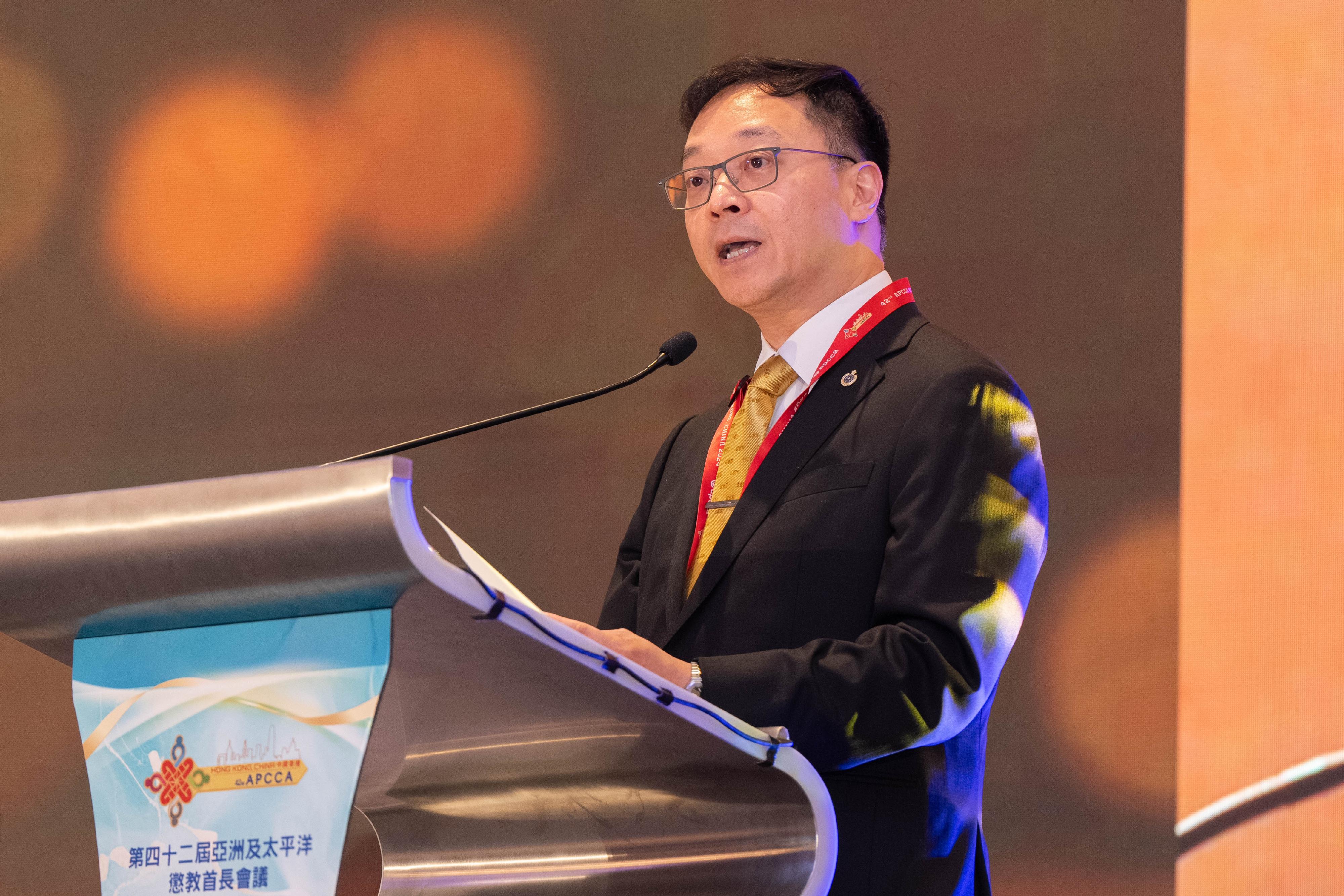 惩教署署长黄国兴在开幕典礼上致辞